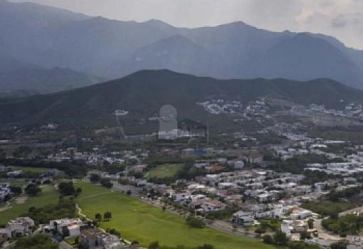 Terreno en venta La Herradura, Monterrey, Nuevo León. 