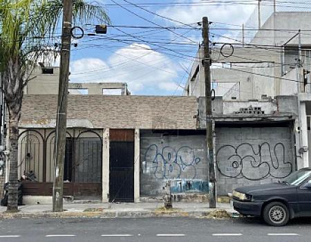 Casa en venta, Valle Verde, Monterrey, Nuevo León. Para remodelar