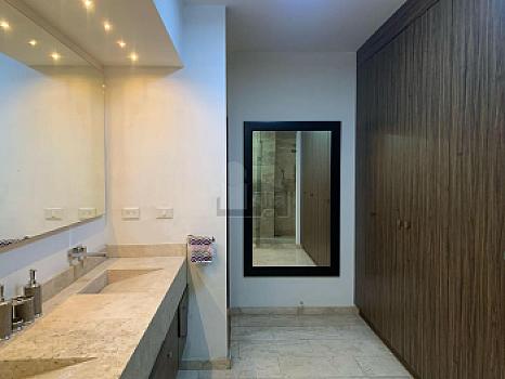 Departamento EN VENTA en colonia Jardín, a una cuadra de Av. Carranza