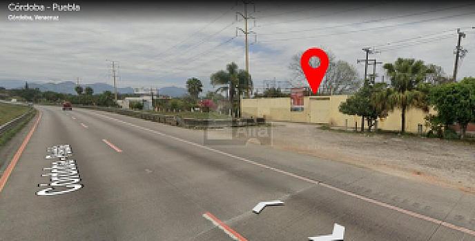 Terreno Premium en Venta: Ubicación Estratégica a Orilla de Autopista Córdoba-Orizaba.