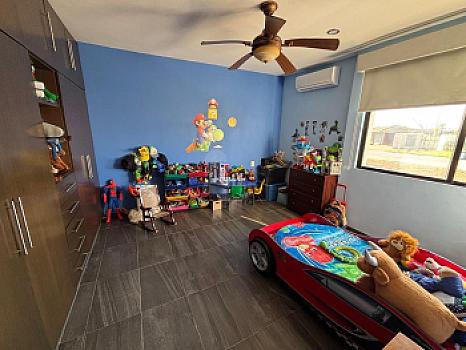 Casa Equipada en Venta en Exclusivo Residencial Punta Tiburón