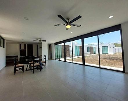 Casa Nueva en Venta en Privada Suytunchén, Mérida, Yucatán.