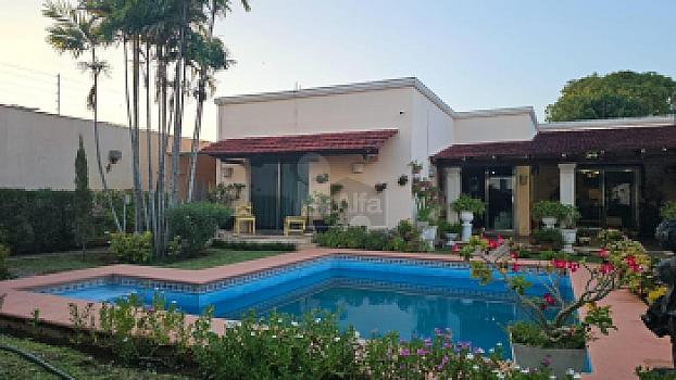 Casa en venta en esquina en Chichi Suárez, Mérida, Yucatán