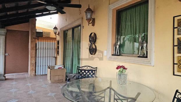 Casa en venta en esquina en Chichi Suárez, Mérida, Yucatán