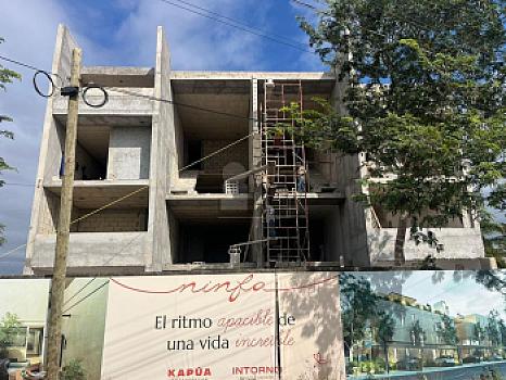 Depto 2 recamaras en Temozon Norte, Mérida, con terraza y piscina privada. PB