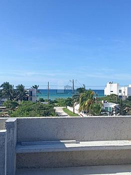 TownHouse de 3 recamaras, Rooftop, Piscina, a metros de la playa San Benito.