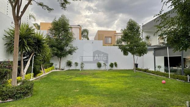 Espectacular casa en Venta en Cumbres del Lago Juriquilla, acabados de Lujo