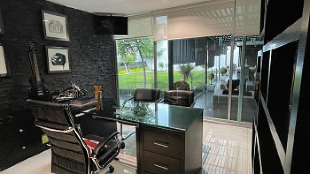 Espectacular casa en Venta en Cumbres del Lago Juriquilla, acabados de Lujo