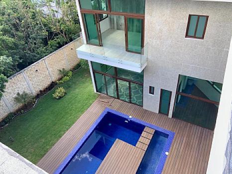 Casa en Venta y/o Renta en Residencial Villa Magna 5recs y 5 baños completos, Cancun QR