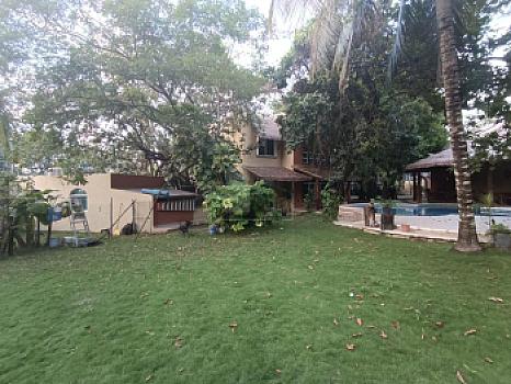 Casa en Venta Av. Colegios SM 309 con 1,500m2 de terreno y 600m2 de construcción