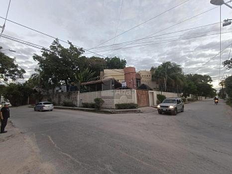 Casa en Venta Av. Colegios SM 309 con 1,500m2 de terreno y 600m2 de construcción