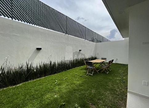 Moderna casa nueva en venta en Metepec con amenidad Externa. 
