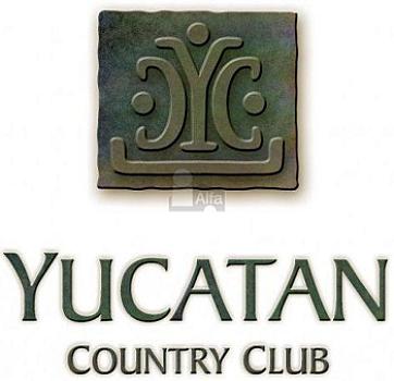 Casa en Venta amueblada con doble terreno en el Yucatan Country Club. Mérida Yucatán.