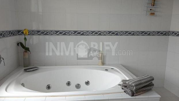 Venta de casa en Metepec,  casa de dos niveles ubicada en Privada
