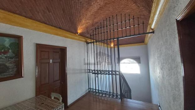 Casa Comercial en Venta en Colinas del Cimatario, en esquina a una cuadra de Televisa, Centro Sur
