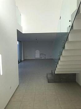 Casa en Venta al NorPoniente de la ciudad en Loretta 1