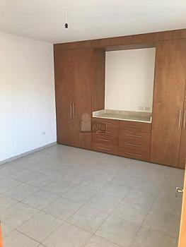Casa en Venta al NorPoniente de la ciudad en Loretta 1