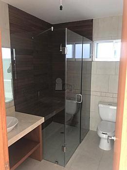 Casa en Venta al NorPoniente de la ciudad en Loretta 1