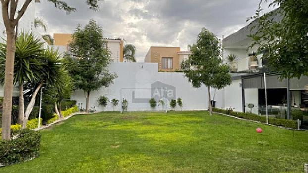 Espectacular casa en Venta en Cumbres del Lago Juriquilla, acabados de Lujo