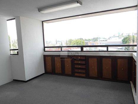 Oficina comercial en en renta Col.  Anzures, Puebla.