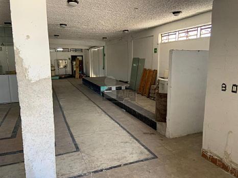 Terreno con construcción en VENTA SMZ 65 Cancun Quintana Roo REHOYADA Av Lopez Portillo y calle 13N