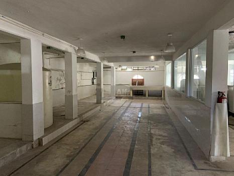 Terreno con construcción en VENTA SMZ 65 Cancun Quintana Roo REHOYADA Av Lopez Portillo y calle 13N