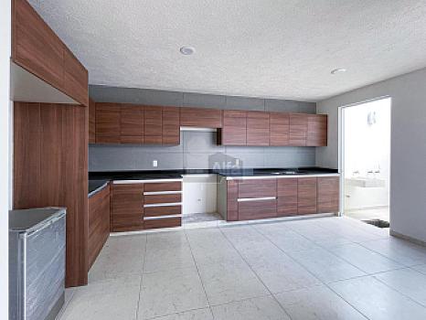 Casa en venta ubicada a 1 cuadra de Av. Tecnológico en Metepec