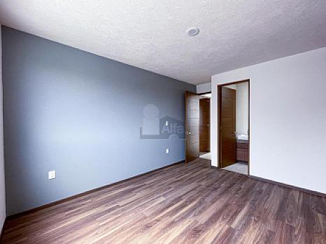 Casa en venta ubicada a 1 cuadra de Av. Tecnológico en Metepec
