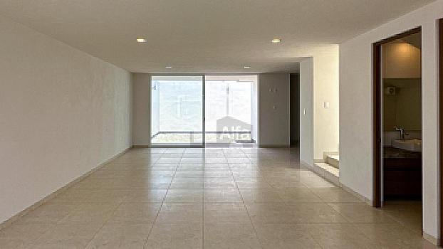 Residencia nueva a una cuadra de Av. Tecnológico en Metepec