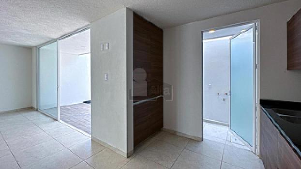 Residencia nueva a una cuadra de Av. Tecnológico en Metepec