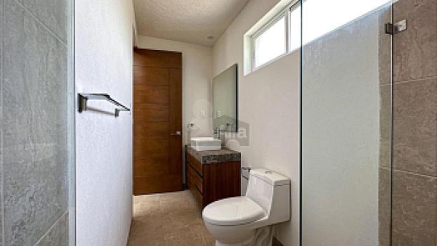 Residencia nueva a una cuadra de Av. Tecnológico en Metepec