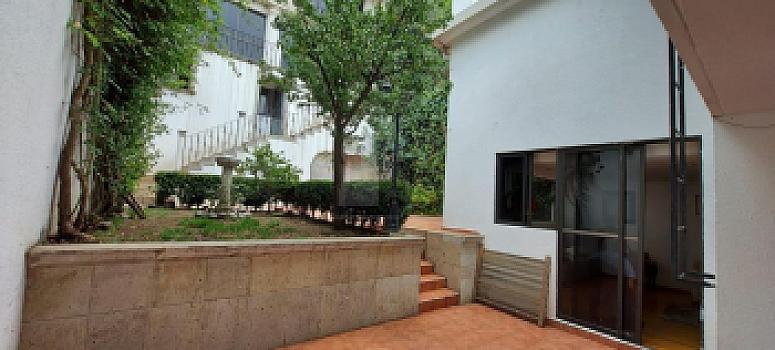 CASA EN LOMAS DE LA HERRADURA