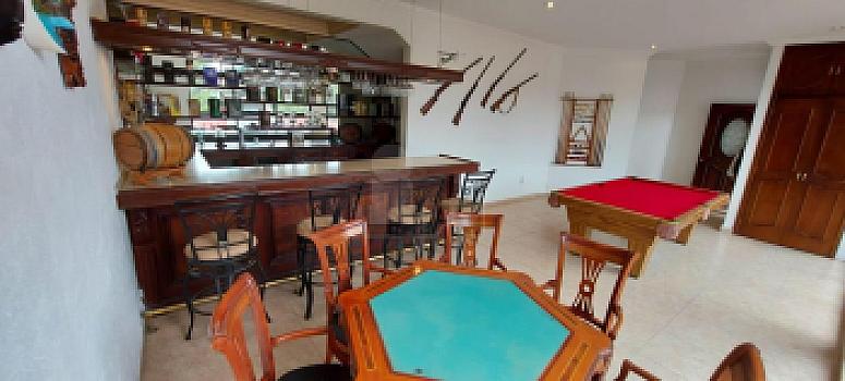 CASA EN LOMAS DE LA HERRADURA