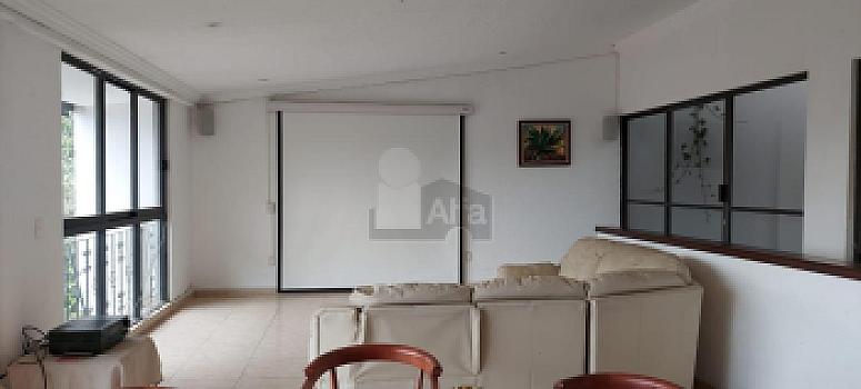 CASA EN LOMAS DE LA HERRADURA