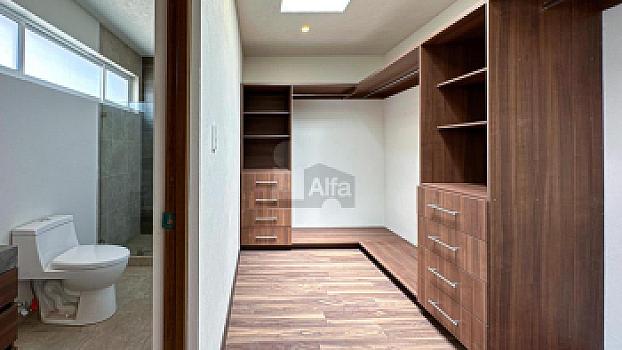 Residencia nueva a una cuadra de Av. Tecnológico en Metepec