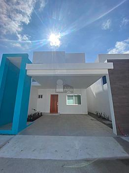 Casa en venta Modelo Gema en Residencial Los Bosques