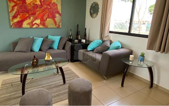 Casa 2 Plantas, 3 recamaras, al norte de Merida, excelente, desarrollo con amenidades