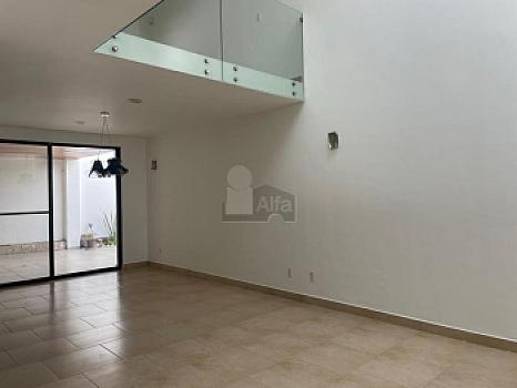 Casa en venta de 4 habitaciones en Cumbres del Lago, Juriquilla, Queretaro