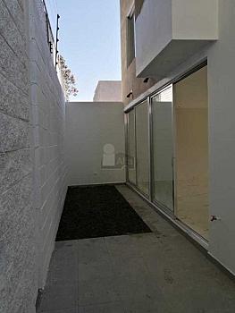 Casa en condominio en venta Fracc. Cerrado en Zona Angelópolis, Puebla.