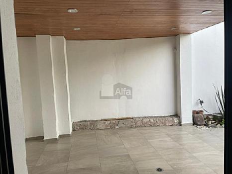 Casa en venta de 4 habitaciones en Cumbres del Lago, Juriquilla, Queretaro