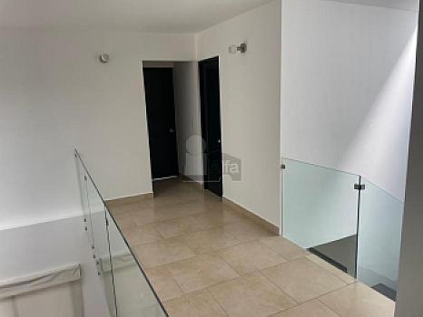 Casa en venta de 4 habitaciones en Cumbres del Lago, Juriquilla, Queretaro