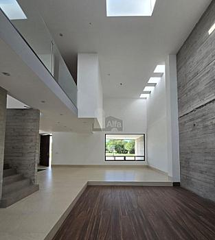 Casa en Venta al Sur de la Ciudad en San Nicolas Premier 