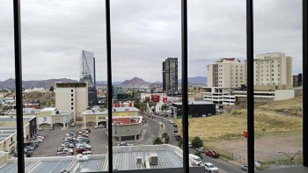 Oficina en Renta Ciudad Chihuahua Torre Azenzo.