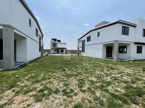 Lotes desde 255m2 ubicados en exclusivo Desarrollo en Metepec
