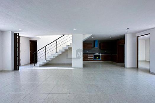 Casa en venta con habitación en planta baja a 2min de  Av. Tecnológico