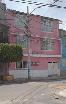 Casa sola en sale en La Magdalena Atlicpac, Los Reyes Acaquilpan (La Paz), México