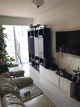 Detached house for sale with luxury finishes and panoramic view from its roof garden