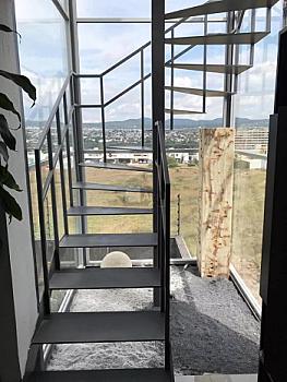 Detached house for sale with luxury finishes and panoramic view from its roof garden