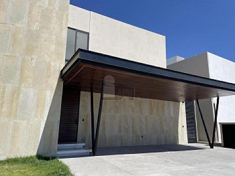 New house for sale in Lomas del Campanario Norte, 4 bedrooms, one on the Ground Floor
