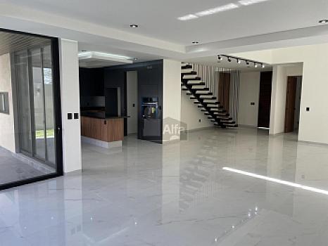 New house for sale in Lomas del Campanario Norte, 4 bedrooms, one on the Ground Floor